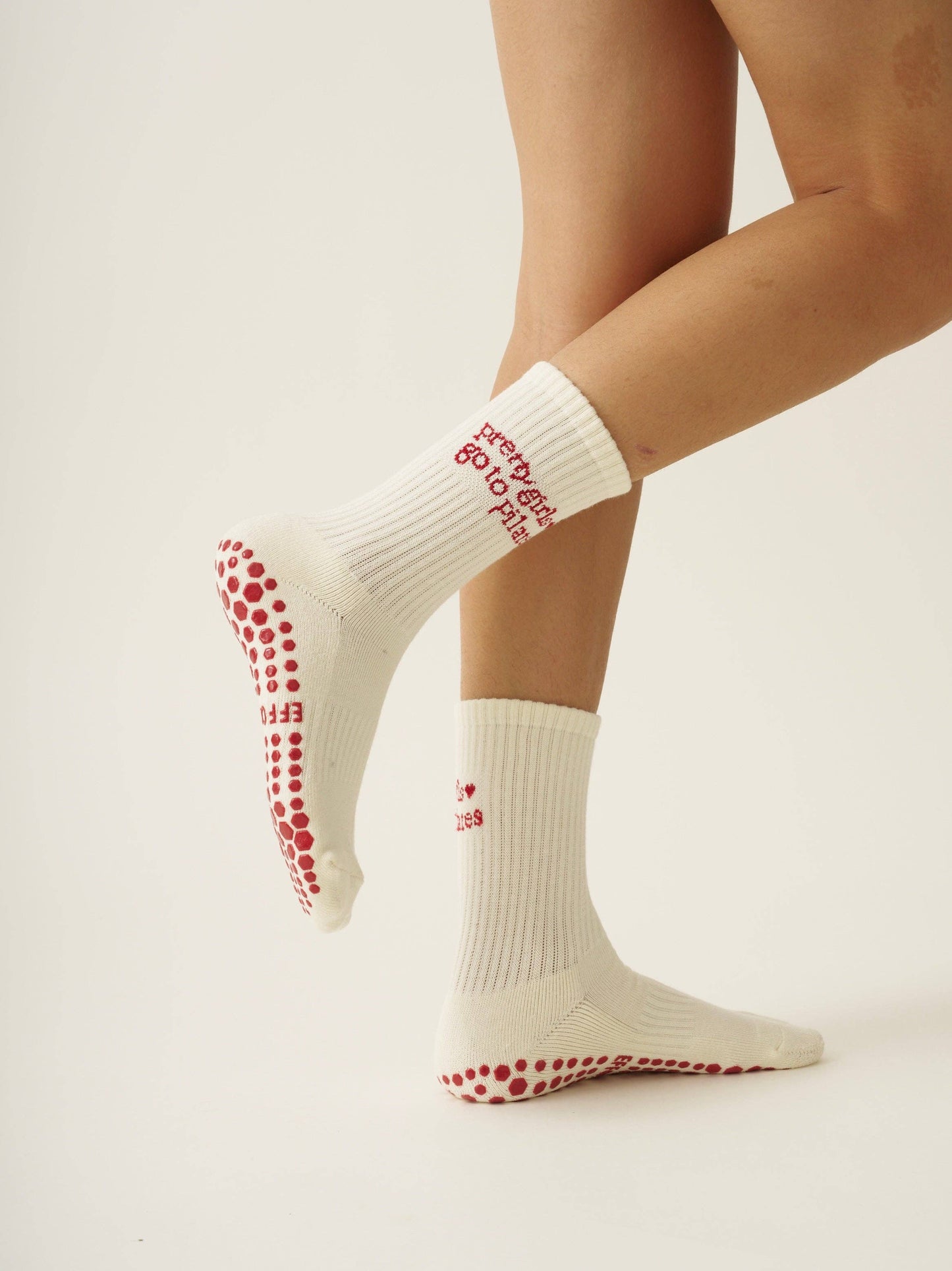 🩰 Pilates Girl Grip Sock [Red]