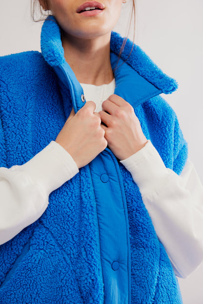 Scout It Out Fleece Vest