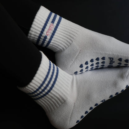 XOXO Grip Socks