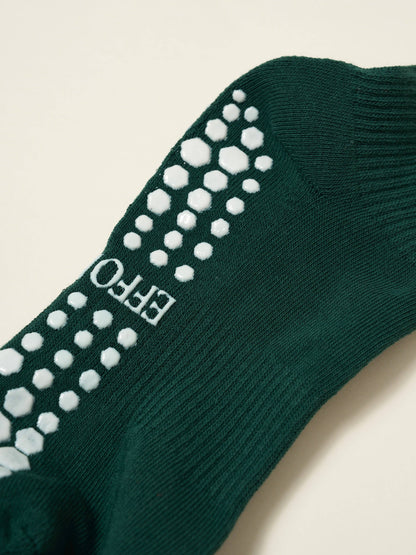 😌 Effortless Club Signature Grip Sock